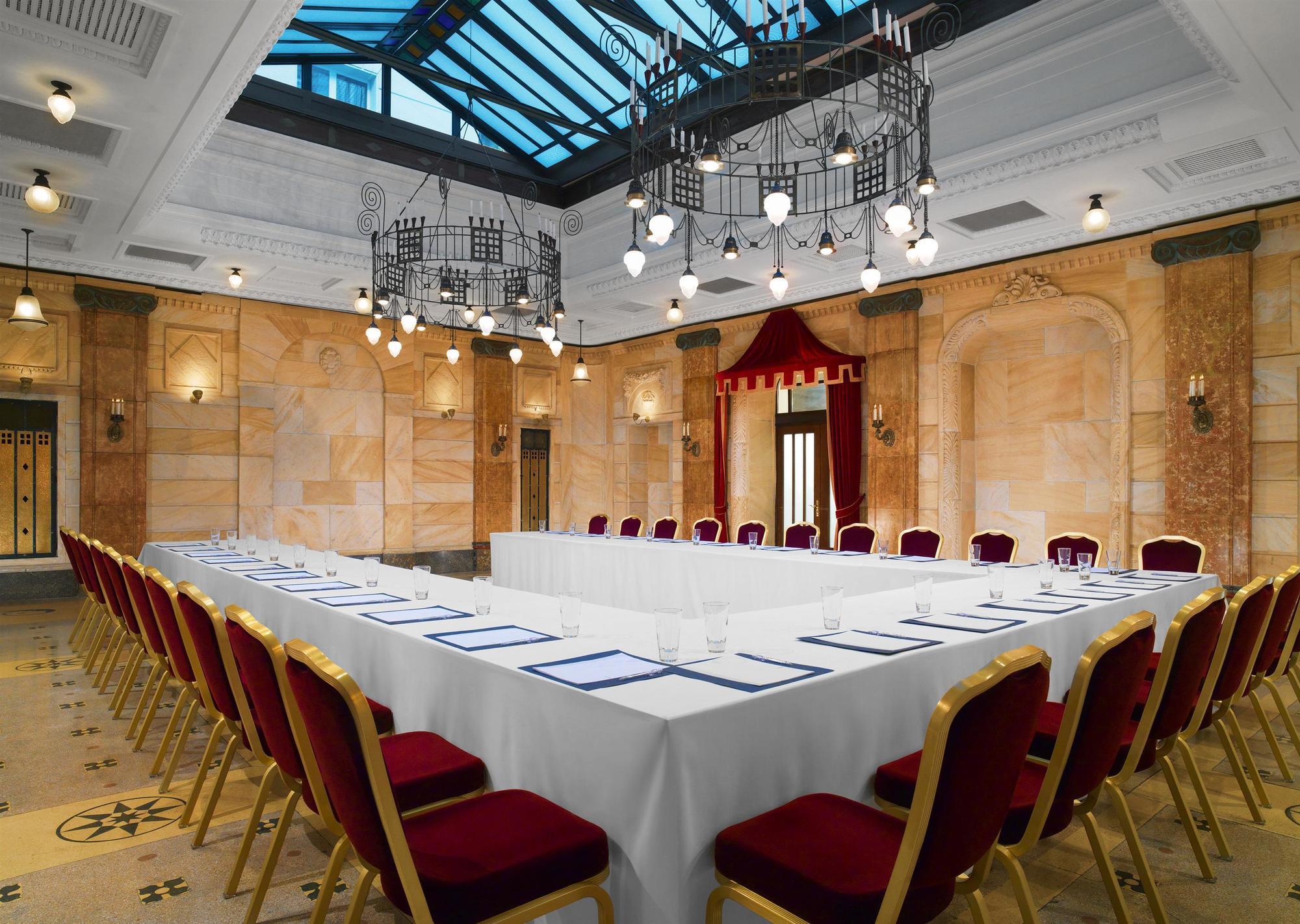 Le Meridien Grand Hotel Nuernberg Екстериор снимка